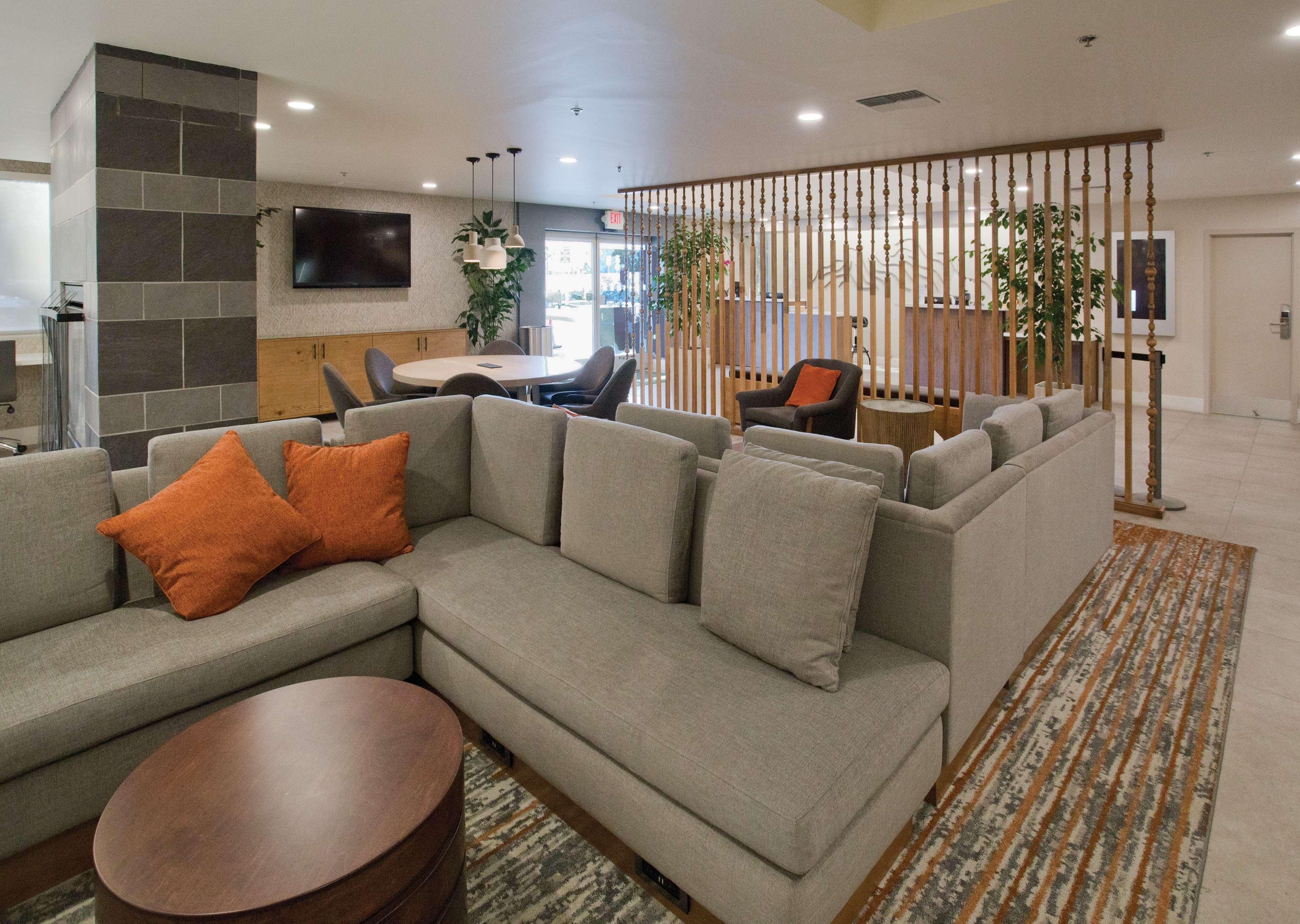 Отель Doubletree By Hilton Chico, Ca Экстерьер фото