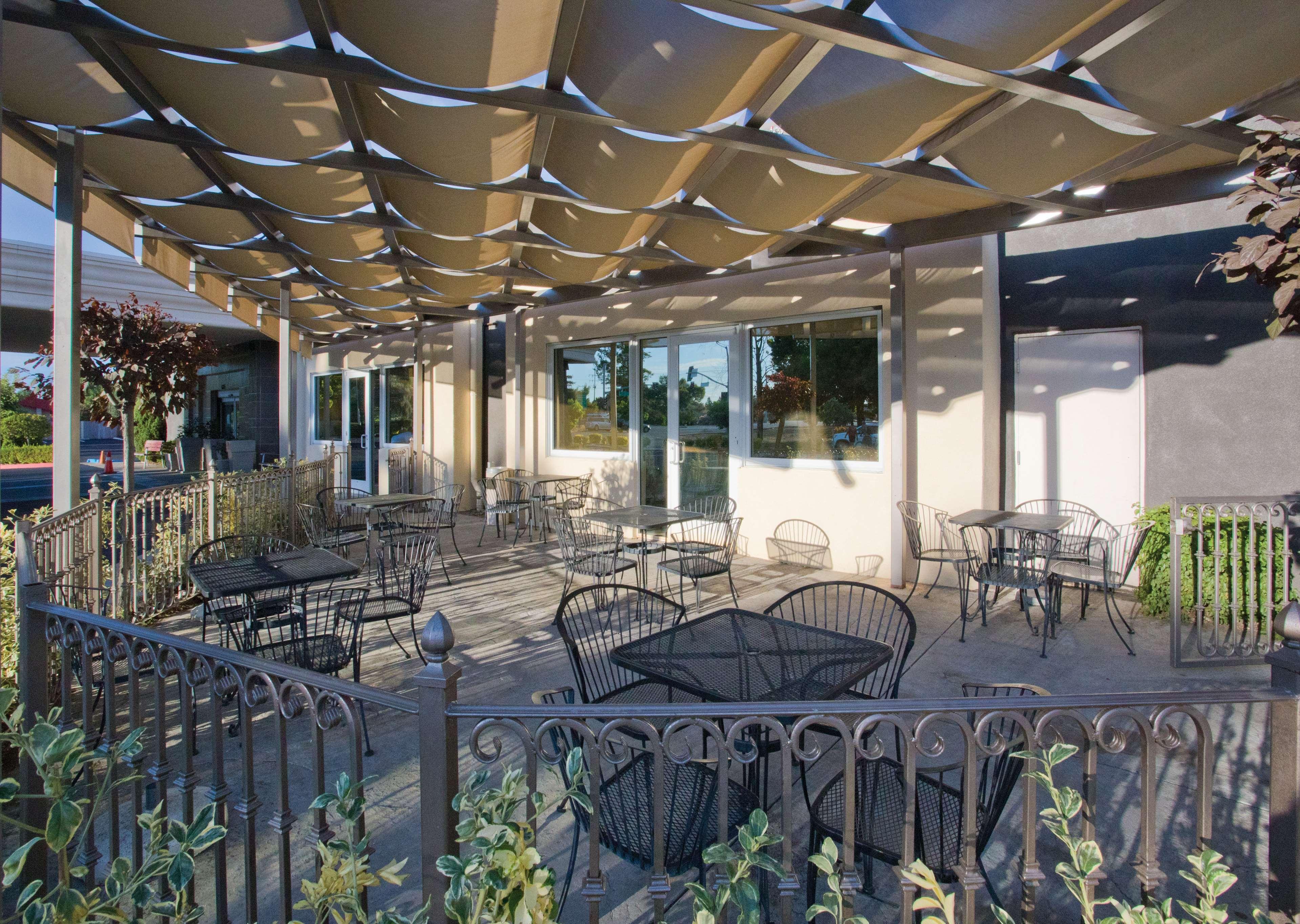Отель Doubletree By Hilton Chico, Ca Экстерьер фото