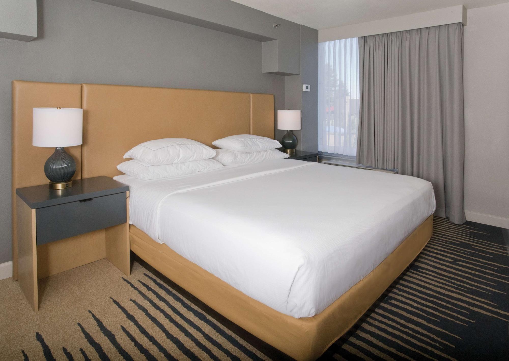 Отель Doubletree By Hilton Chico, Ca Экстерьер фото